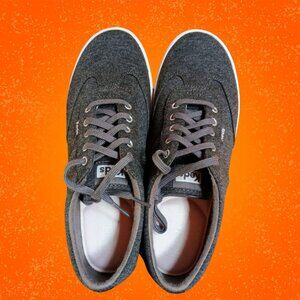 Casual Sneakers | BRAND NEW | US 7 | Gray | Fall | Athleisure | Travel